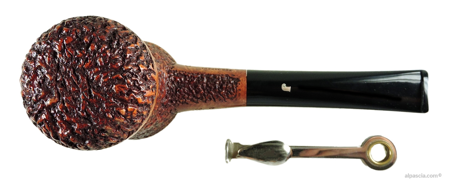 Ser Jacopo Mangia Fuoco R1 D Pipe - Top view looking down at the bowl rim and open tobacco chamber