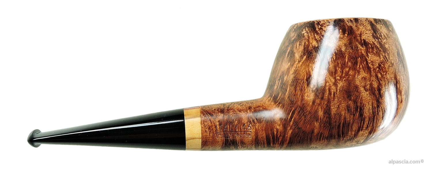 Radice Radice Apple Pipe - Right side view highlighting dense vertical grain on smooth bowl
