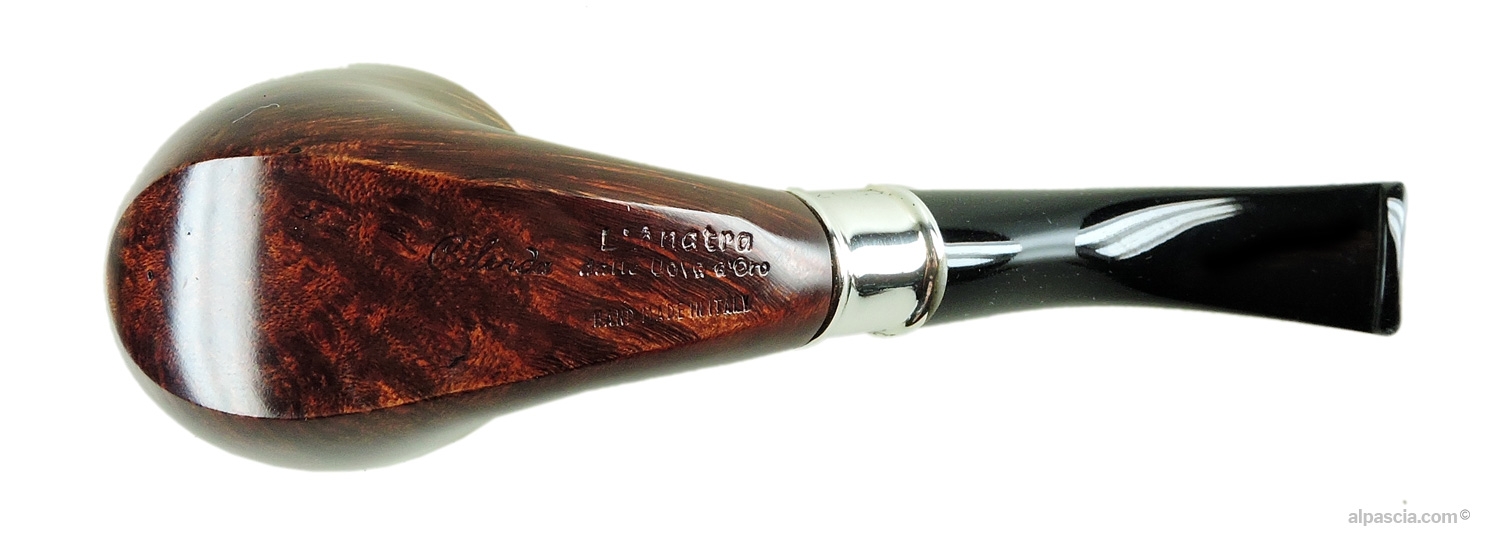 L'Anatra Calenda 2023 Pipe - Bottom view displaying official duck hallmarks and smooth shank curve
