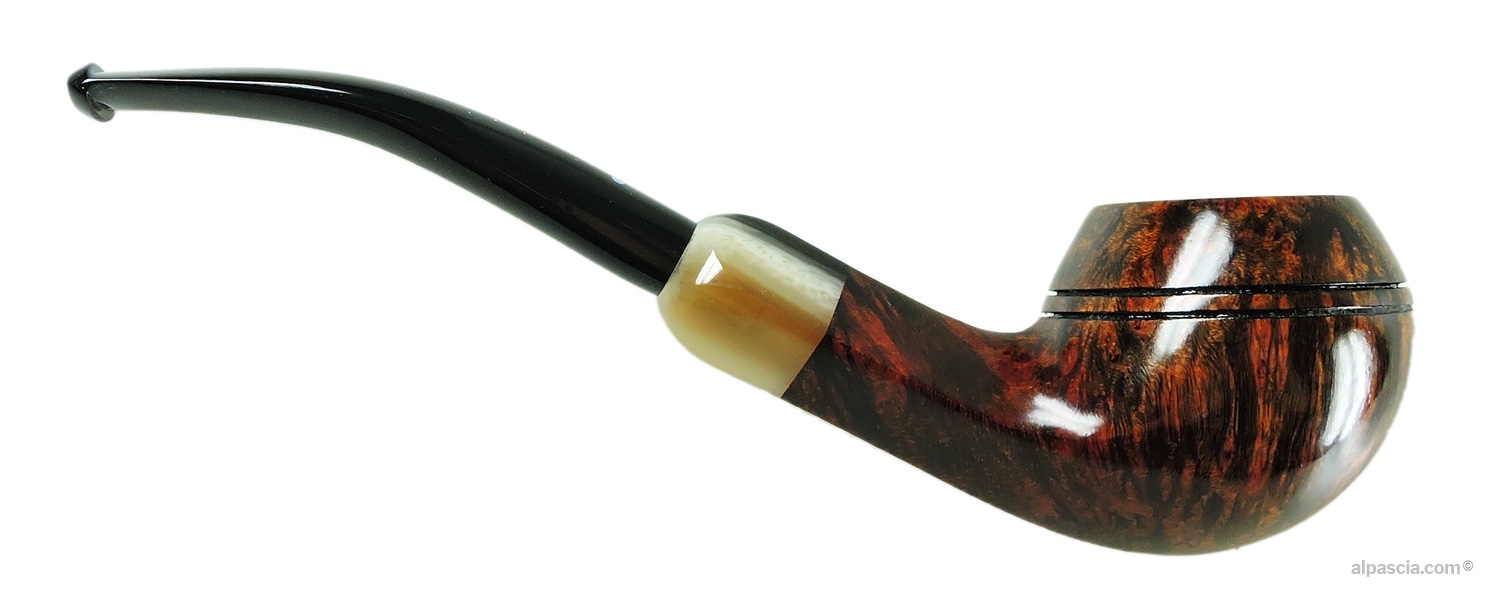 Pipa Sasieni 4 Dot Walnut Root - Vista destra che risalta la tonalità noce e le scanalature della Bulldog