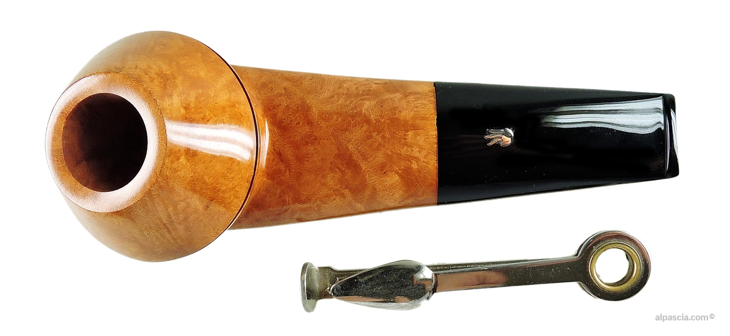 Valbruna Smooth Light 2 Jellyfish Pipe - Top-down view showing the broad flat oval shank and clean chamber