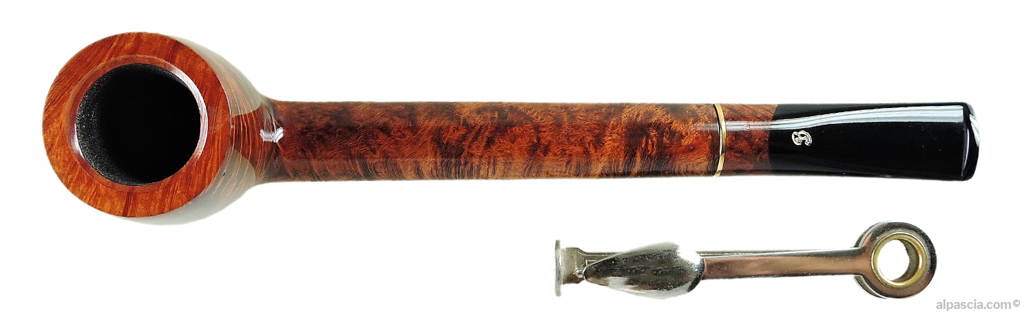 Big Ben Giant 176 Cesare Borgia Pipe - Top-down view showing broad bowl rim and open tobacco chamber