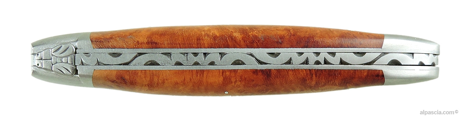 Tagliasigari a Forbice Forge de Laguiole - Dettaglio dell'ape forgiata e della finitura satinata dell'acciaio