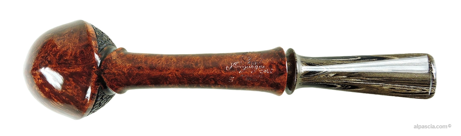 Arzuaga Freehand Straight Pipe - Bottom view displaying official Arzuaga artisan maker stampings on the shank
