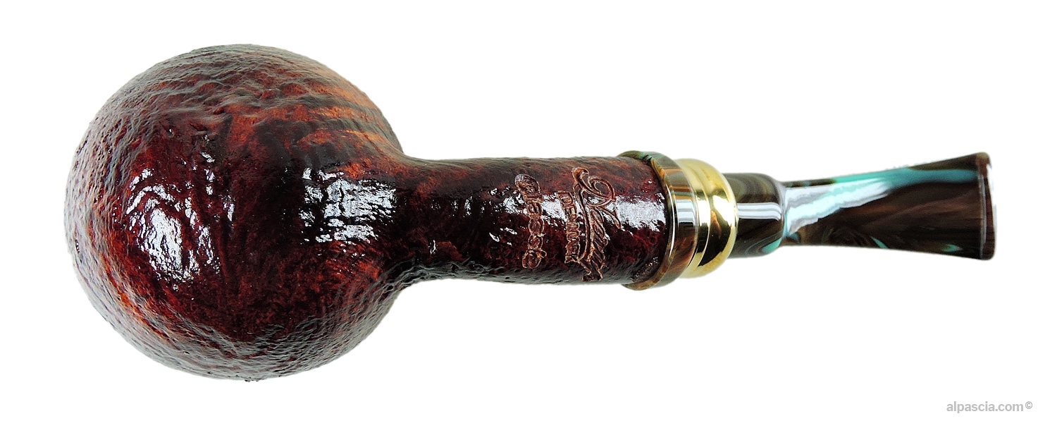 Neerup Classic Gr. 2 Bent Pipe - Bottom view displaying official Neerup Classic Gr. 2 maker stampings