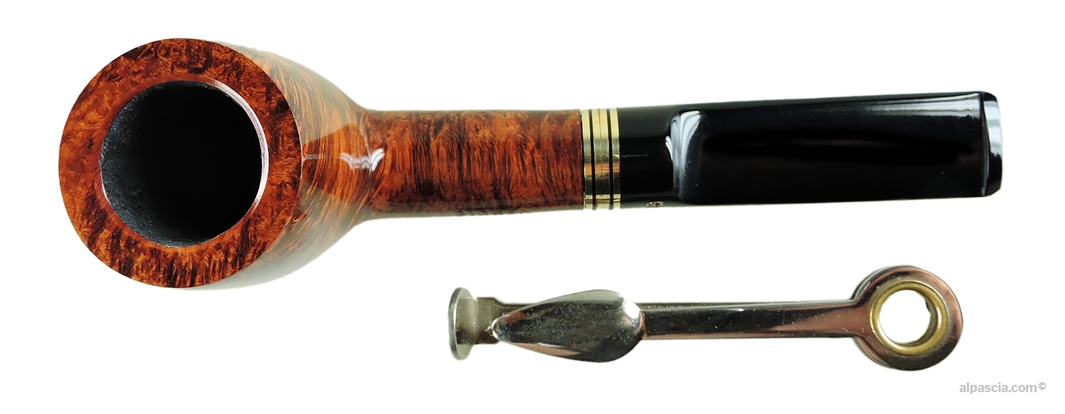 Big Ben Golden Root 108 Tan 9mm Filter Pipe - Top-down view looking into the smooth rim and open tobacco chamber