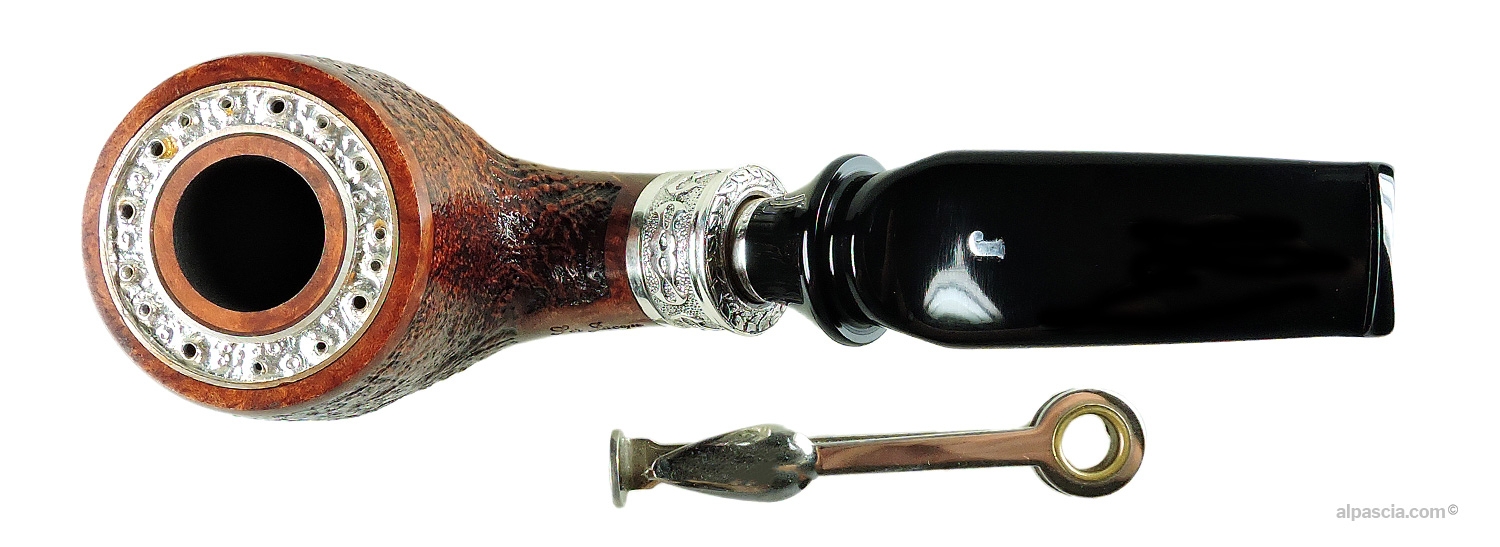 Ser Jacopo Delecta S2 Leonardo E Pipe - Top-down view looking into the sandblasted rim and open tobacco chamber