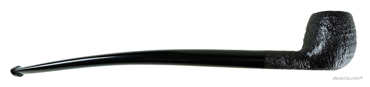 Dunhill Churchwarden Shell Briar 4601 Pipe - Right side view highlighting iconic deep Shell Briar sandblasting
