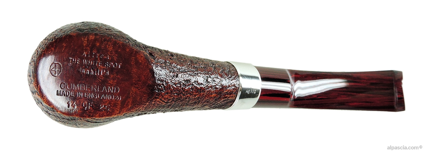Dunhill William Morris Cumberland Pipe No. 14/26 - Bottom view displaying official limited edition 14/26 stampings