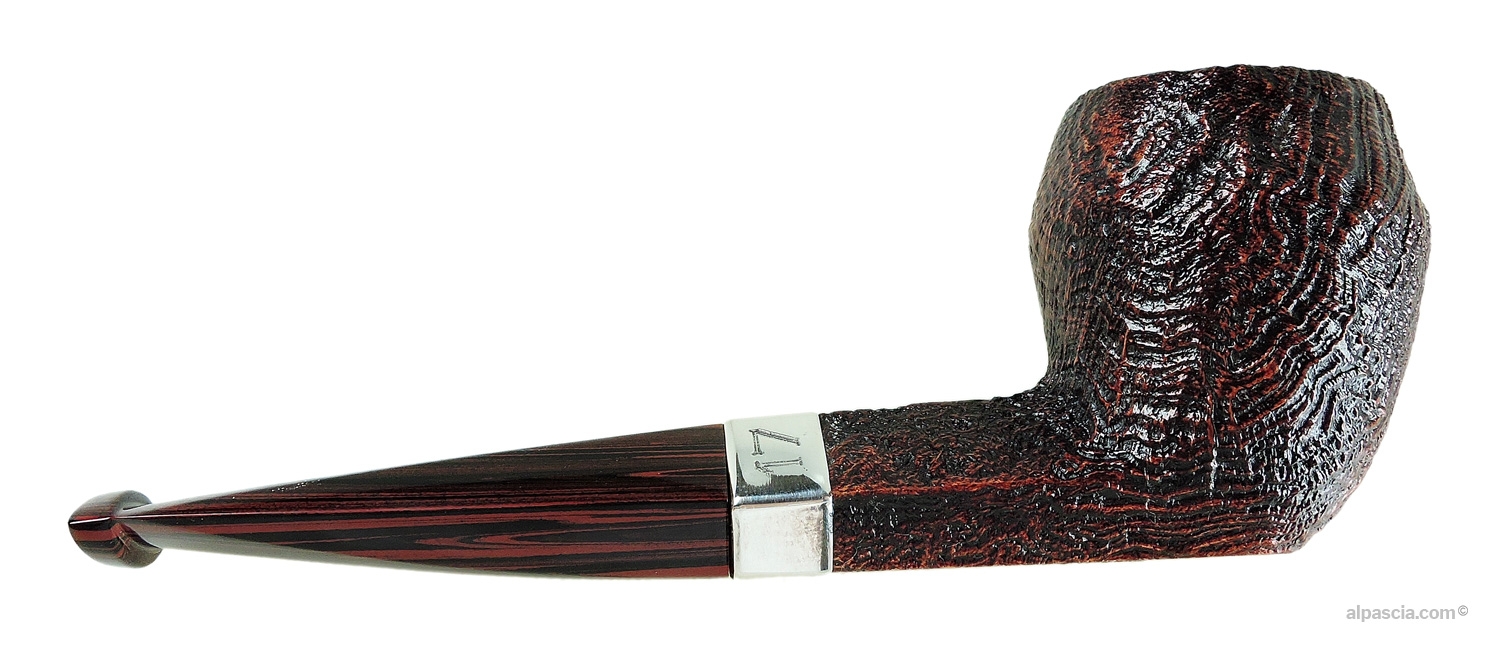Dunhill Declaration of Independence Cumberland Pipe No. 12/19 - Right side view highlighting cumberland sandblast