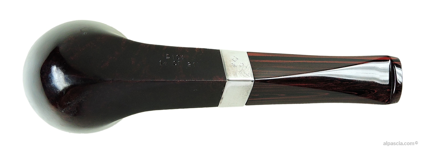 Dunhill Declaration of Independence Chestnut Pipe No. 14/21 - Bottom view displaying 14/21 limited edition stampings