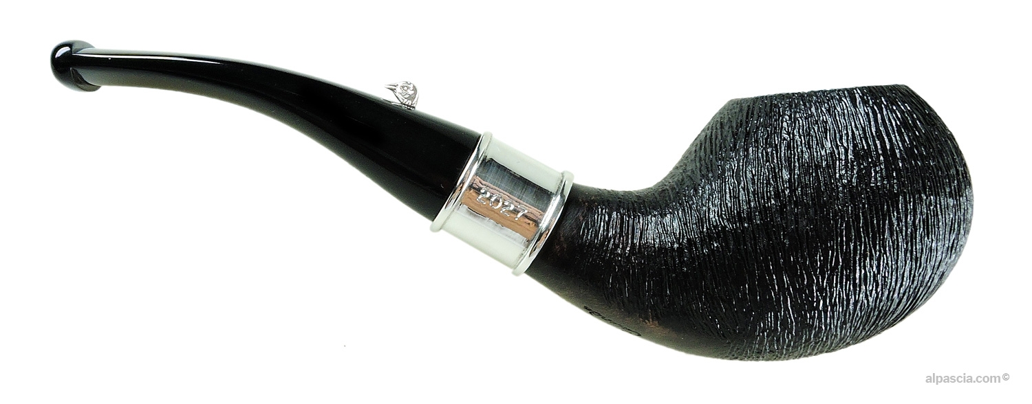 L'Anatra Calenda 2027 Pettinata Pipe No. 01/99 - Right side view highlighting detailed Pettinata briar texture