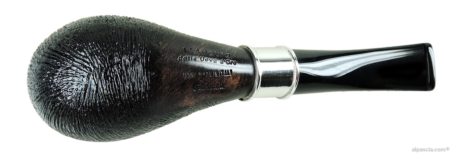 L'Anatra Calenda 2027 Pettinata Pipe No. 01/99 - Bottom view displaying official limited edition 01/99 stampings