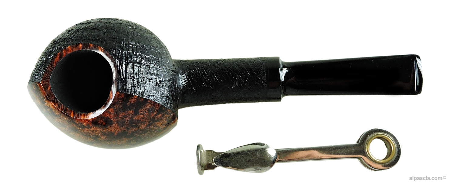 Ken Dederichs Semi-Sandblasted Freehand Pipe - Top-down view looking into the rim and open chamber