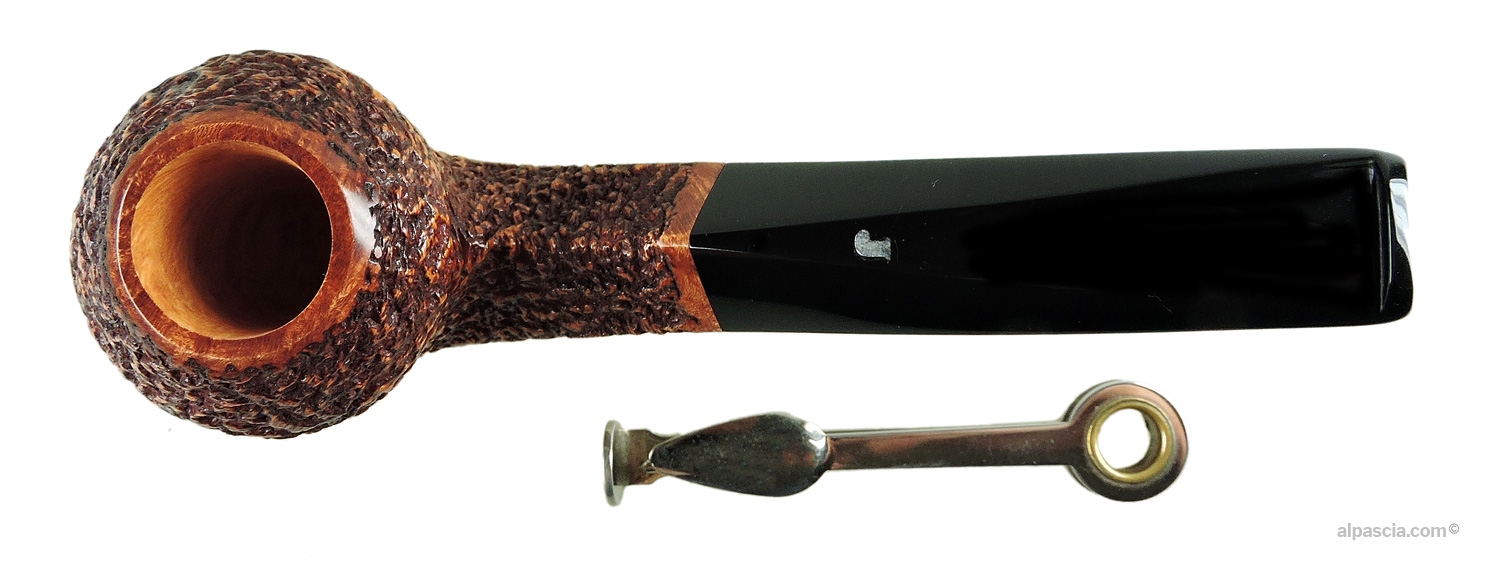 Ser Jacopo R1 Bulldog Pipe - Top-down view looking into the smooth rim and open tobacco chamber