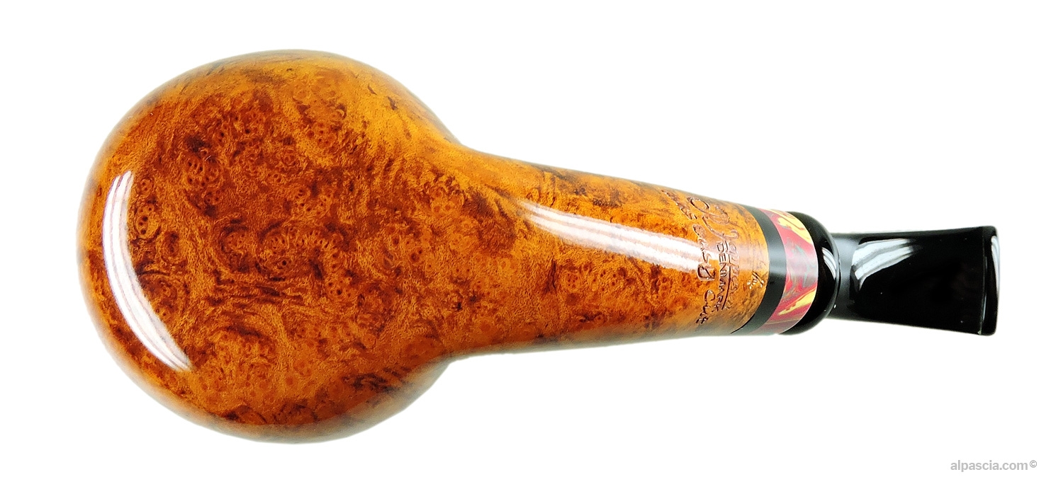 Peder Jeppesen Ida 4 Pipe - Bottom view displaying smooth underside and official Peder Jeppesen stampings