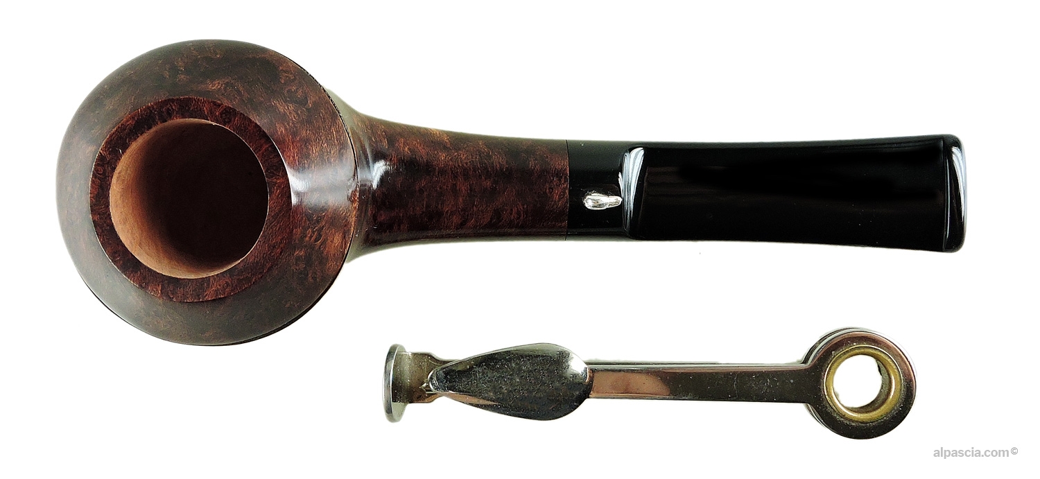L'Anatra 1 Uovo Smooth Bulldog Pipe - Top-down view looking into the clean rim and open tobacco chamber