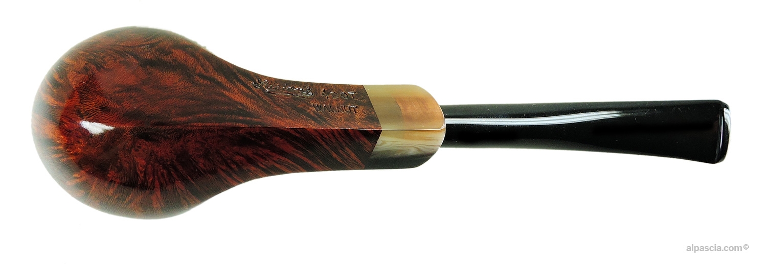 Sasieni 4 Dot Walnut Rhodesian Pipe - Bottom view displaying round shank and official Sasieni 4 Dot stampings