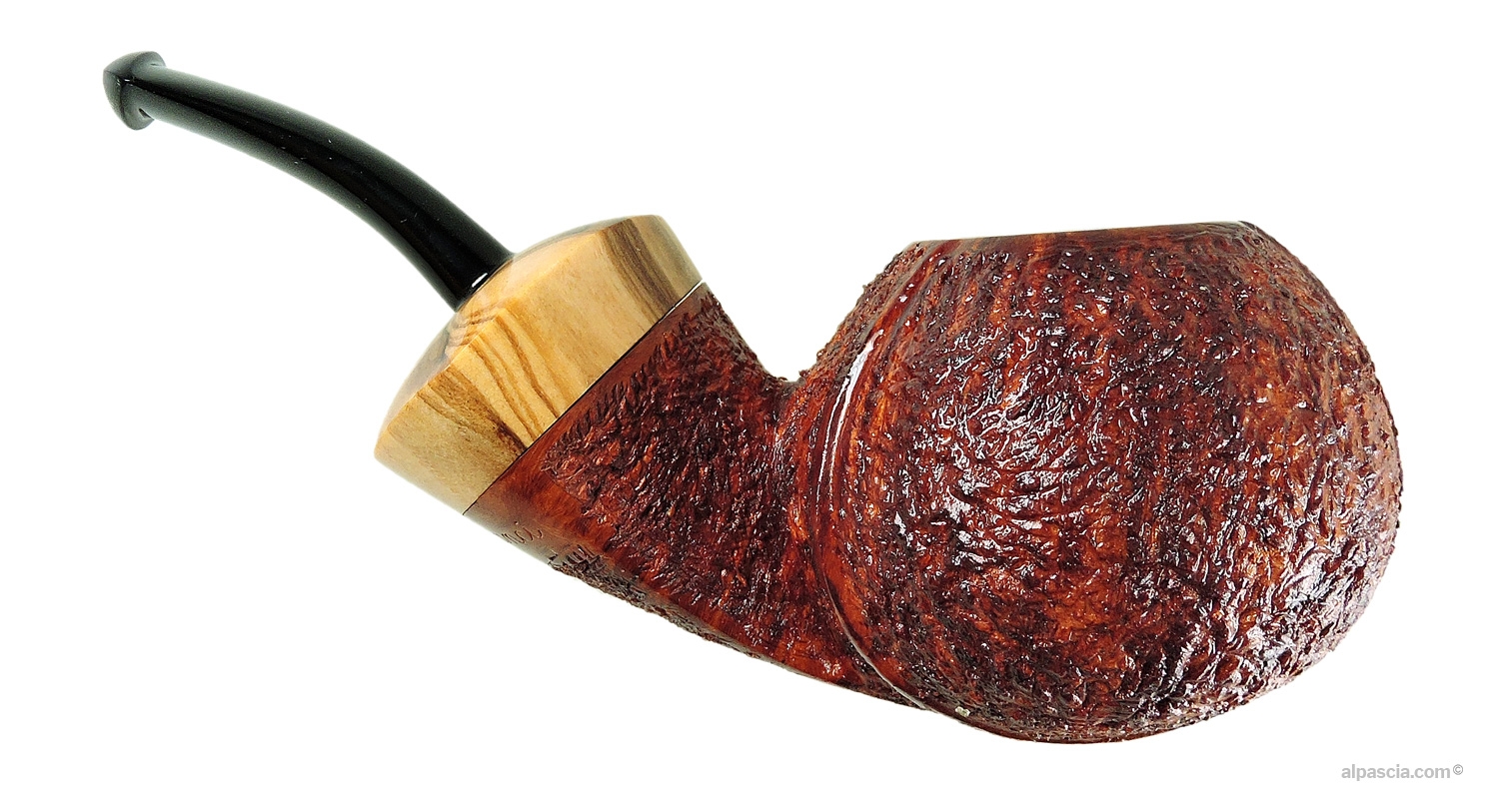 Ganci Tomato Pipe - Right side view highlighting rusticated texture contrast and natural olive wood grain