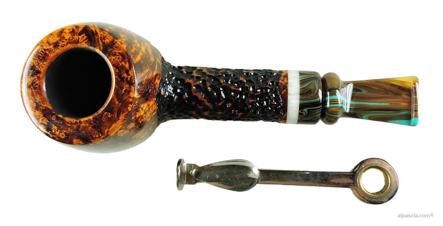 Peder Jeppesen Ida 3 Pipe - Top-down view looking into the smooth rim and open tobacco chamber