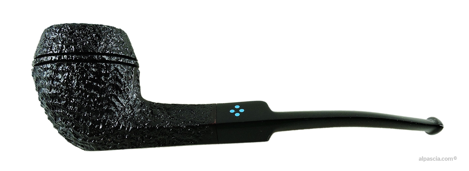 Sasieni 4 Dot Dark Ruff Pipe - Semi-bent dark sandblasted Bulldog profile with 4 Dot black acrylic stem