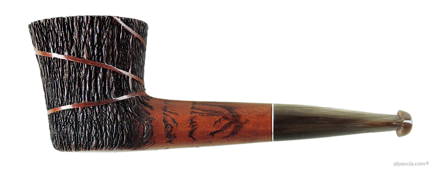 Pipa Amorelli Penna di San Michele Dublino - Profilo semi-rusticato con intaglio piuma e bocchino in corno