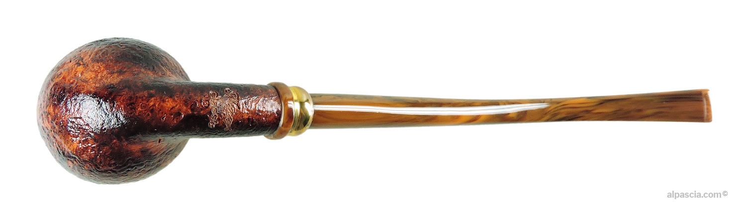 Neerup Classic Grade 3 Churchwarden Pipe - Bottom view displaying sweeping shank lines and official Grade 3 stampings