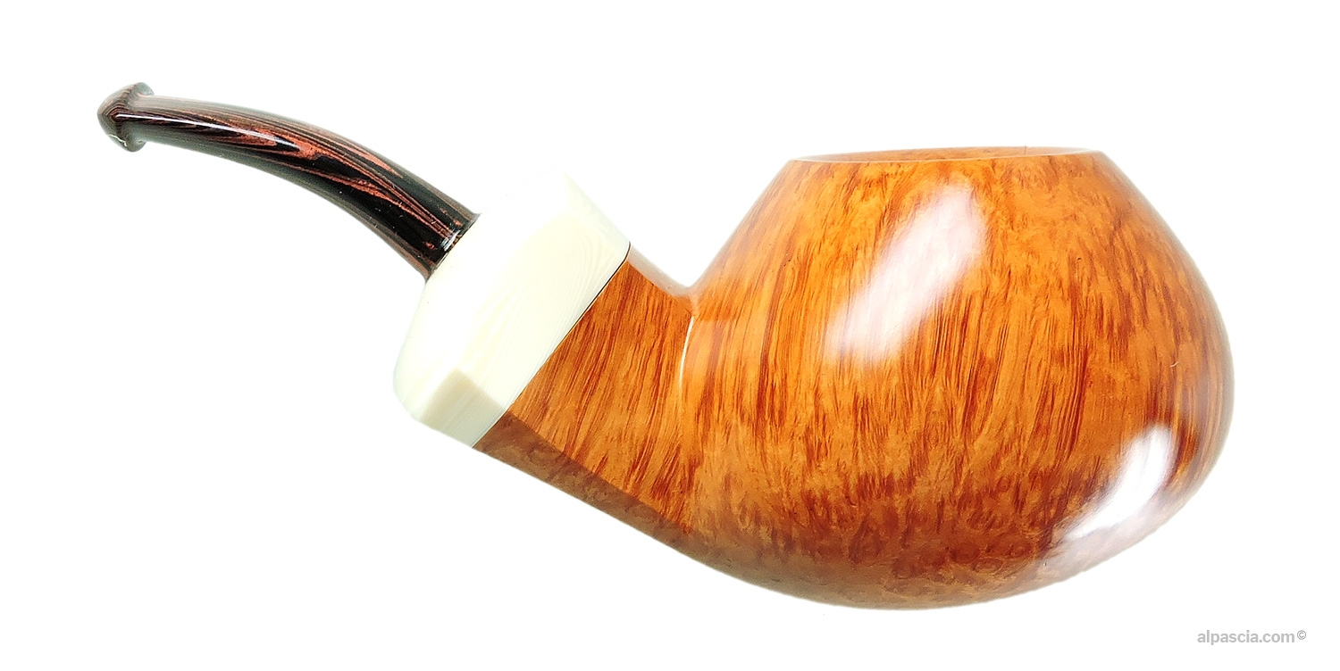 Pipa Ganci 2F Apple Chubby - Vista destra che risalta le proporzioni muscolose chubby e le venature naturali