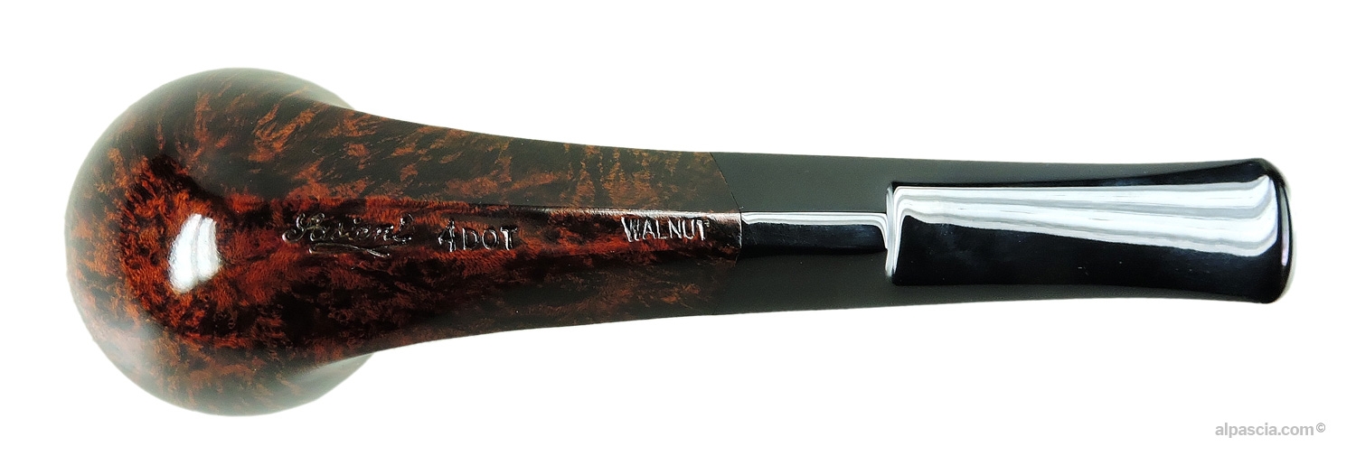 Pipa Sasieni 4 Dot Walnut Bulldog - Vista inferiore del cannello sfaccettato con punzonature ufficiali Sasieni
