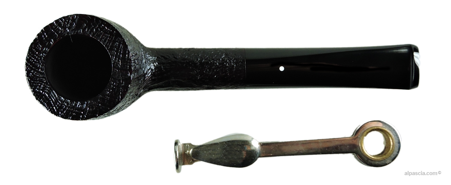 Pipa Dunhill Shell Briar 3106 - Vista dall'alto dell'ampia apertura del fornello e dell'orlo sabbiato
