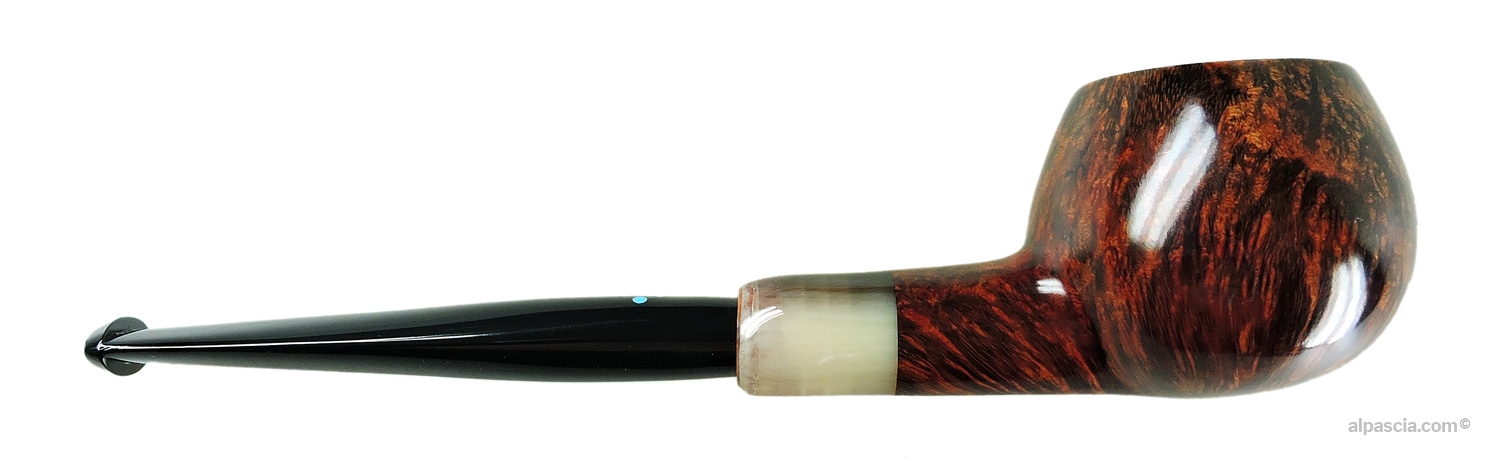 Pipa Sasieni 4 Dot Walnut Army Mount - Vista destra che risalta le venature Walnut Root e l'innesto a spigot