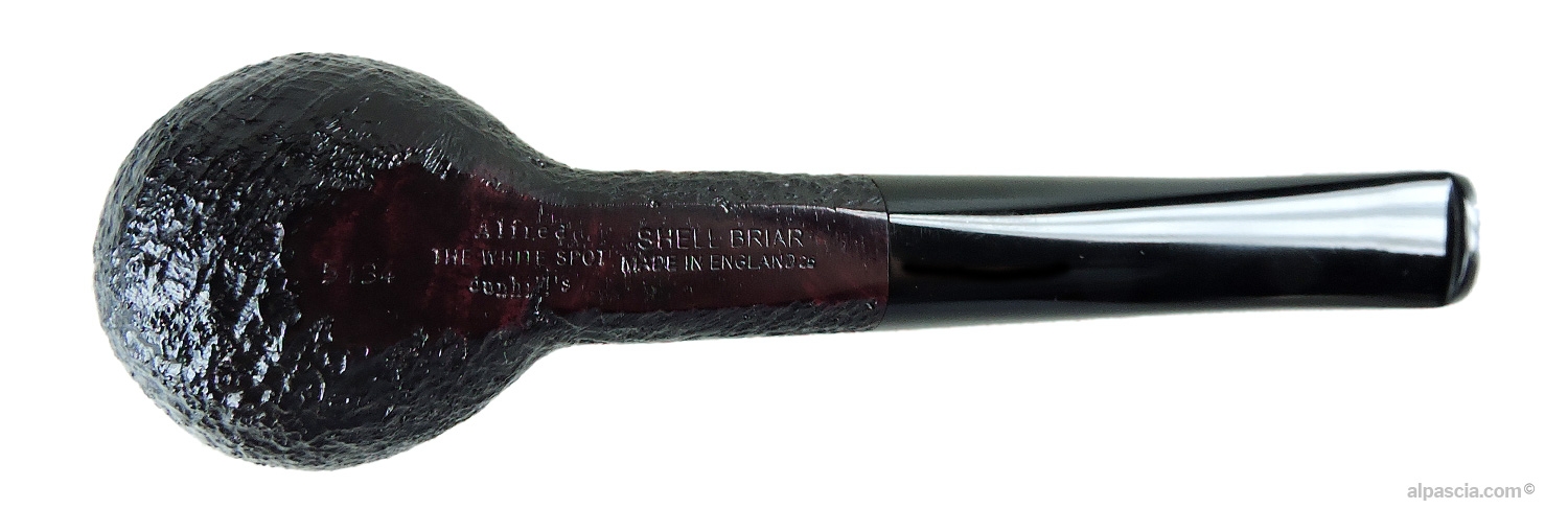 Pipa Dunhill Shell Briar 5134 Brandy - Vista inferiore del cannello con punzonature ufficiali Dunhill e codice 5134