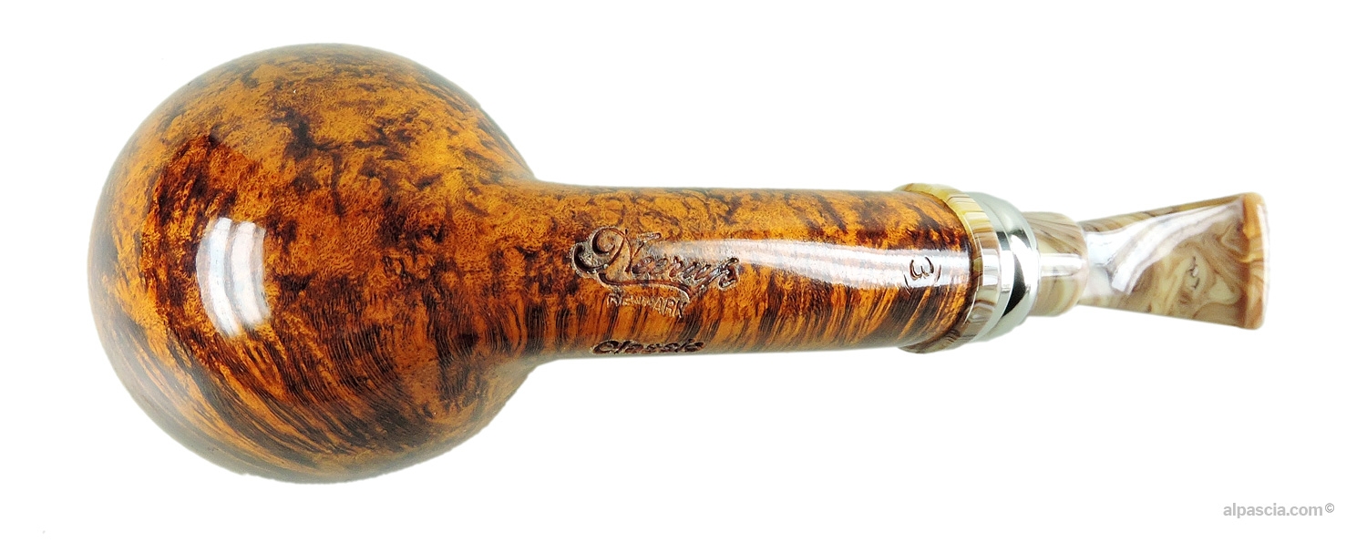 Pipa Neerup Classic Gr 3 Free Form - Vista inferiore del cannello con punzonatura Neerup Classic Gr 3