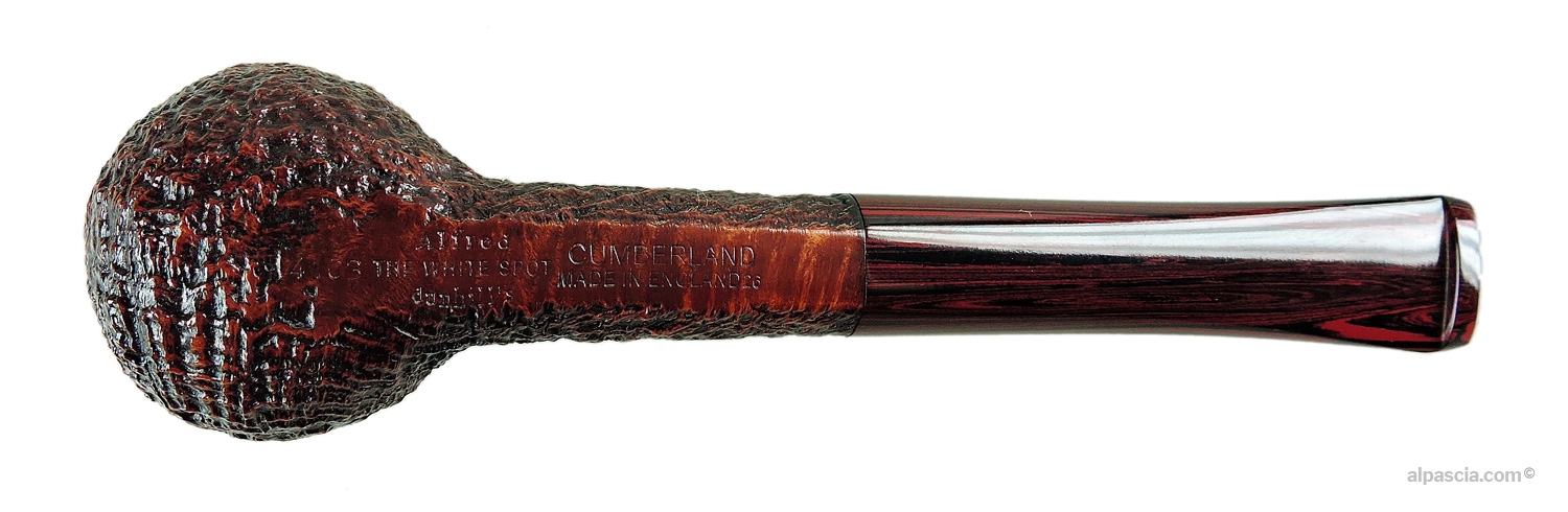 Dunhill Cumberland 4103 Billiard Pipe - Bottom view of shank displaying official Dunhill White Spot stampings