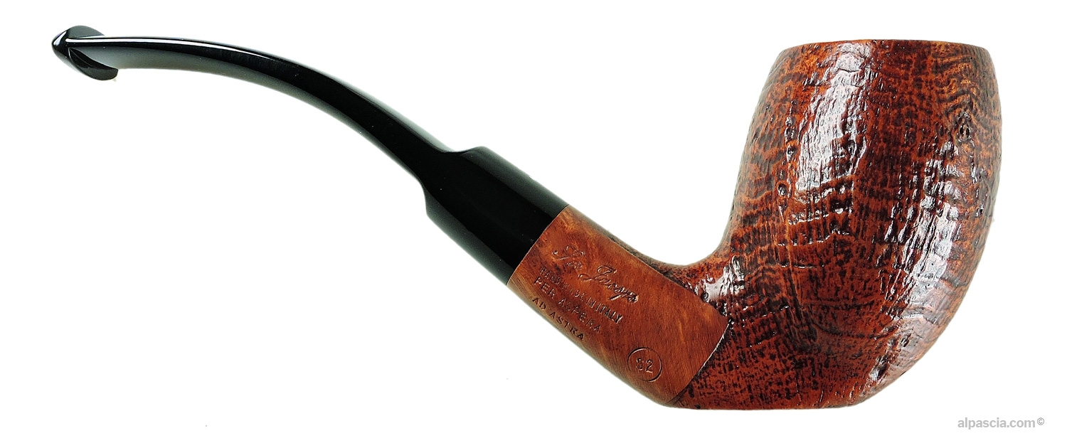 Pipa Ser Jacopo S2 Free Form - Vista destra che risalta la profonda sabbiatura marrone e la linea curva