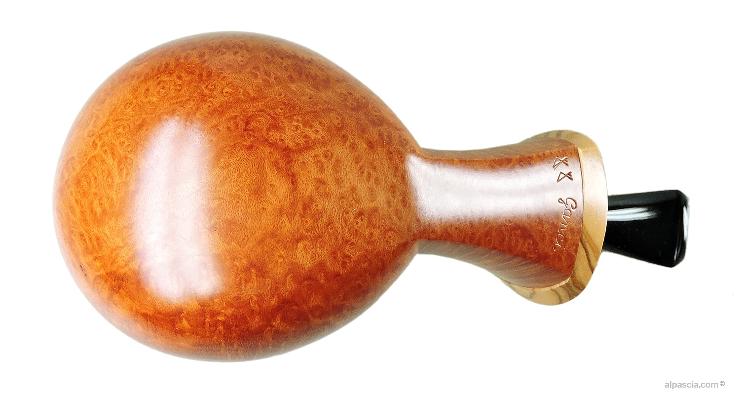 Ganci 2F Chubby Pipe - Bottom view of shank displaying official Ganci 2F stampings